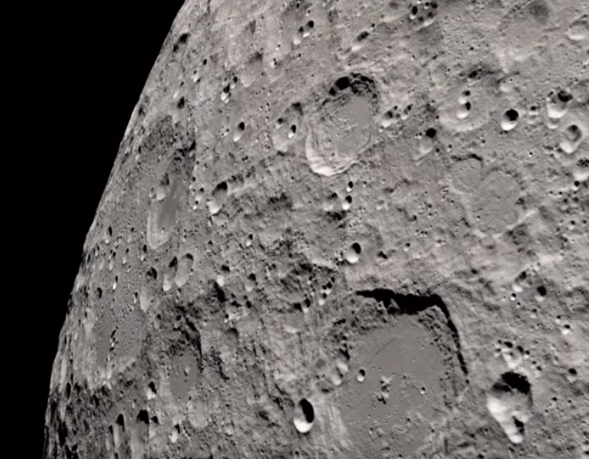 Imagini spectaculoase publicate de NASA. Cum arată luna, văzută de astronauții din spațiu