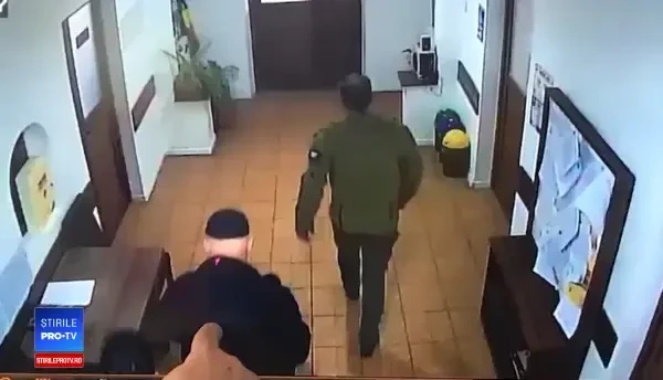 VIDEO. Primele imagini cu italianul cu coronavirus în România. A fost surprins într-o primărie din Gorj