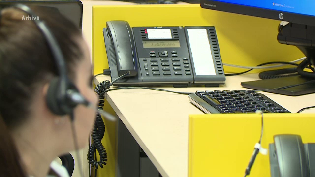 Românii au blocat linia verde pentru informații despre coronavirus. Câte apeluri au fost în 24h