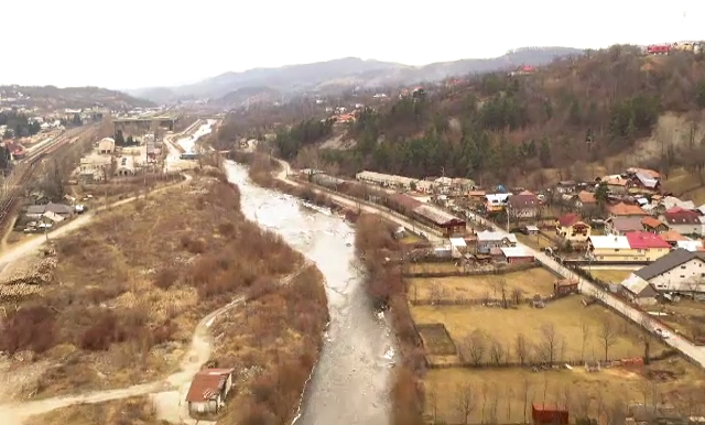 Prahova, județ înecat în dejecții. Familia Cosma și scandalul care a zguduit DNA și SRI