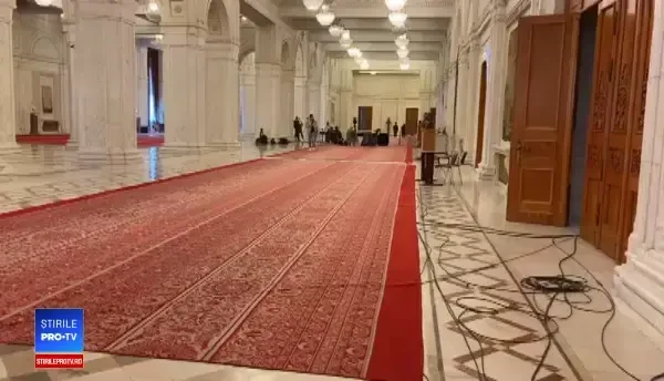 Măsură împotriva coronavirusului în Parlament: dezinfectant lipit de masă, ca să nu fie furat