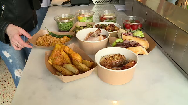 Câți bani au cheltuit românii în 2019 pe comenzi și ieșiri în oraș. Piața e în creștere