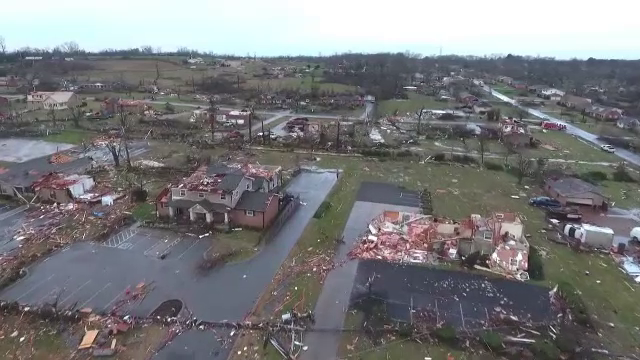 Tornadă extrem de puternică în Tennessee, SUA. Cel puțin 25 de oameni au murit