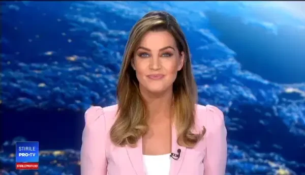 Cascadorie extrem de periculoasă. Cum a traversat un american un vulcan activ. VIDEO