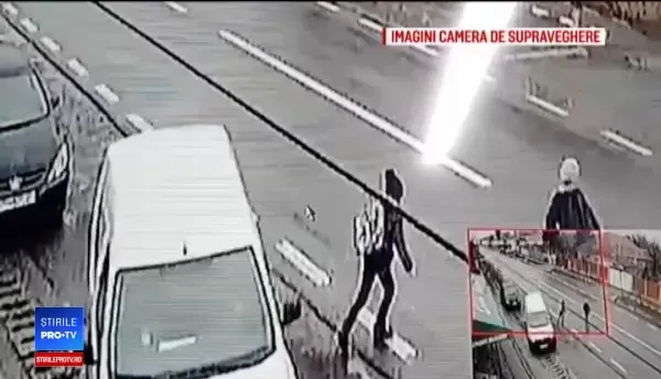 Un copil de 9 ani a fost lovit de TIR, în Prahova. Momentul a fost filmat