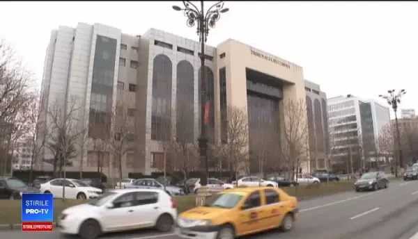 Alertă la Tribunalul București. Un bărbat audiat a spus că este suspect de coronavirus