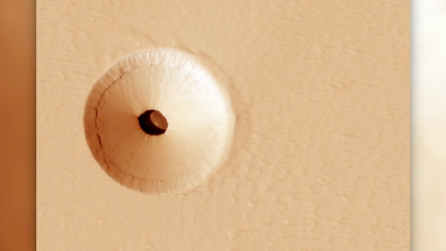 Gaură misterioasă, descoperită pe Marte. De ce se presupune că ar ascunde forme de viaţă