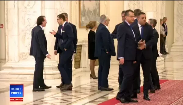 Coronavirusul bagă politica în carantină. Aleşii nu vor nici anticipate, nici guvern Cîţu