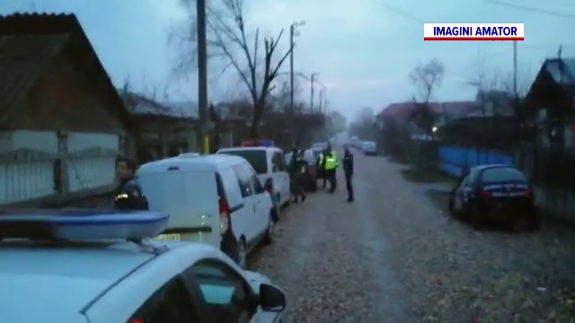 Tineri din Dâmbovița s-au încăierat în stradă și au avariat o ambulanță SMURD