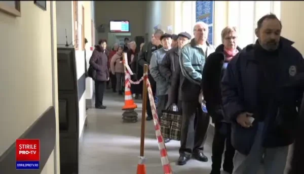 Au sfidat coronavirusul ca să stea la cozi la taxe. "Pentru banii noştri o facem"