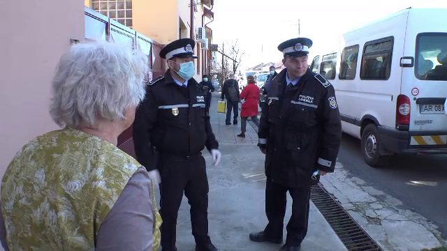 Carantina e obligatorie, dar autorităţile nu au destule spaţii de cazare. Ce clădiri folosesc