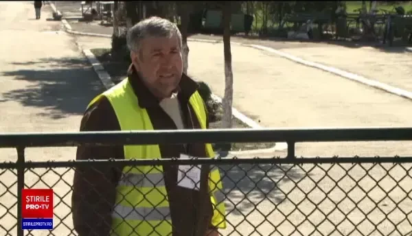 Orașul în care cimitirele au intrat în carantină. „Nu ne pleacă mortul nicăieri”