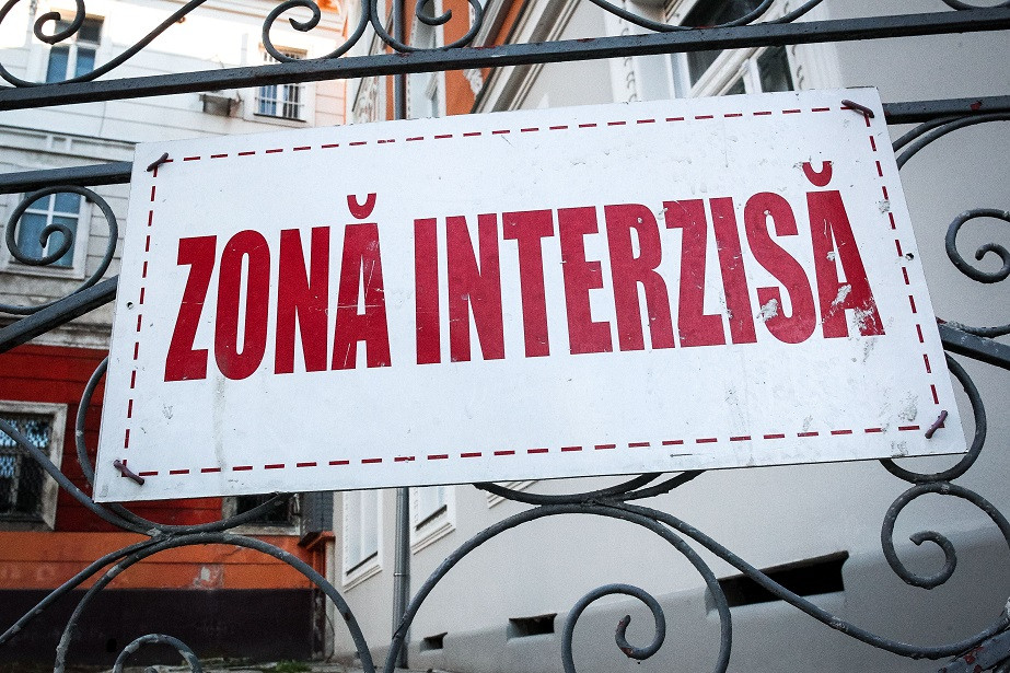 Specialiștii americani recomandă reducerea carantinei de la 14 la 10 zile în cazul asimptomaticilor