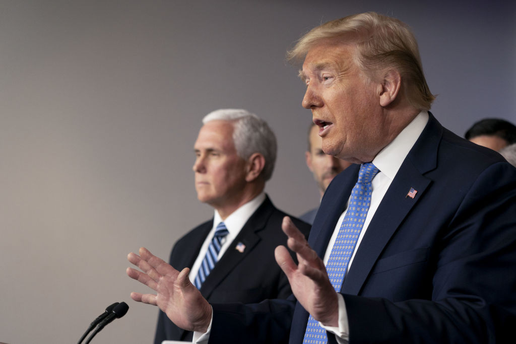 Trump, avertizat de consilierii săi. ”I s-a sugerat să fie mai discret, dar crede că este grozav”