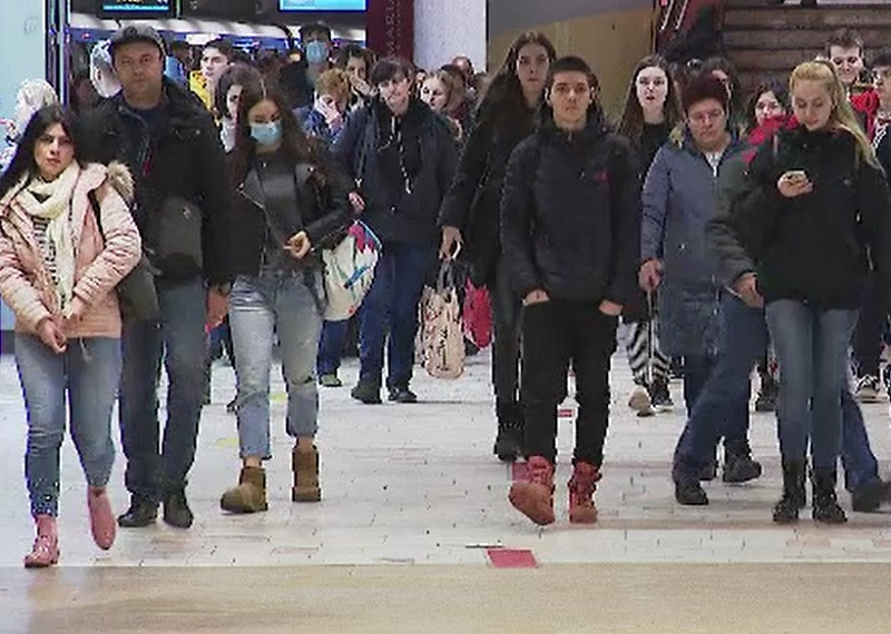 Cel mai grav scenariu de coronavirus posibil în România. Când va fi vârful epidemiei