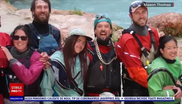 Doi tineri îndrăgostiţi au plecat în vacanţă acum o lună şi au aflat abia azi de pandemie. Reacţia lor