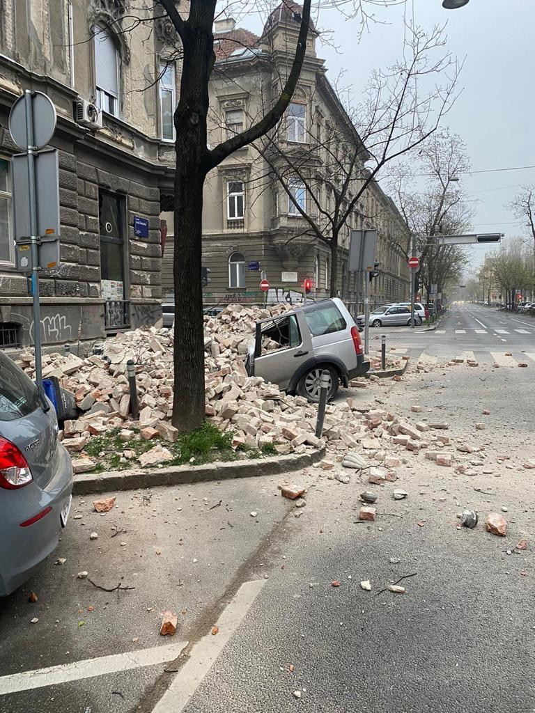 Cutremure de 5,3 şi 5,0 la Zagreb. Nu s-au înregistrat victime. GALERIE FOTO