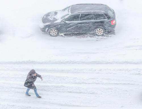 Cod roşu de viscol în două județe. Vântul va atinge viteze de 130 de km/h