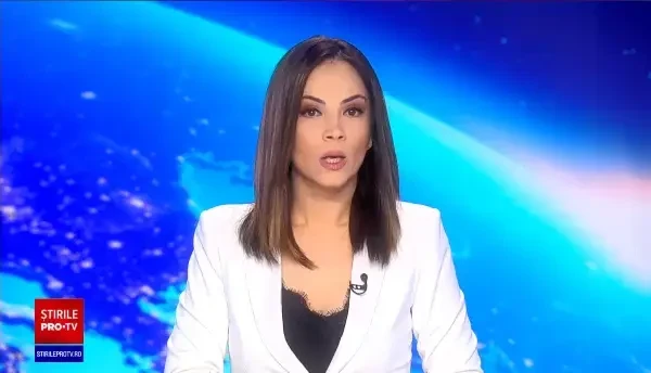 Din cauza epidemiei de COVID-19, un solist al Operei din Paris își ține serenadele la geam