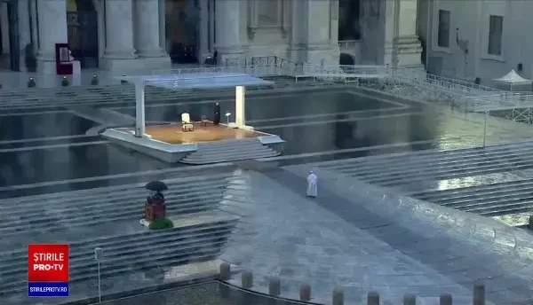 Papa s-a rugat singur într-o ceremonie istorică. De câte ori s-a mai întâmplat acest lucru