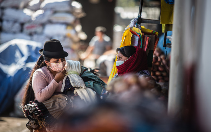 Situatie dramatica din cauza Covid-19. Tara care isi pune mortii la groapa comuna