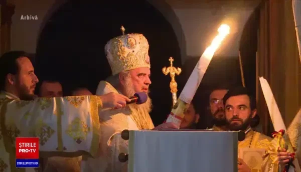 Cum se va desfășura slujba de Înviere. "Este exclus să aducem lumină de la Ierusalim”