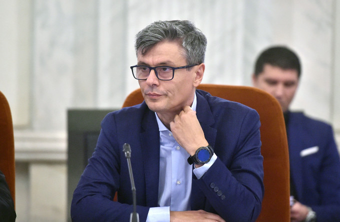 Ministrul Economiei: Faptul că preţul petrolului scade nu e un lucru bun pentru revenirea economiei