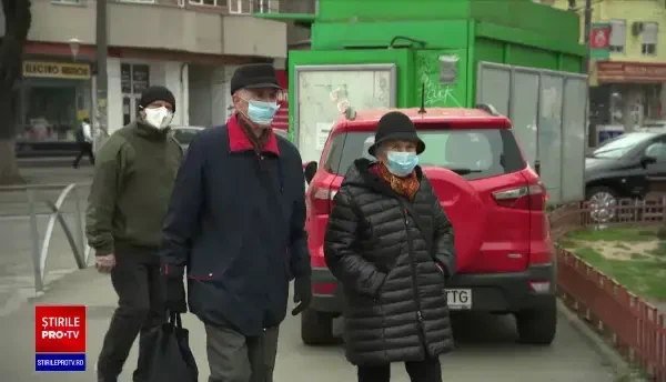 Cum putem să refolosim măștile de protecție. Sfaturile unui medic pentru a le dezinfecta