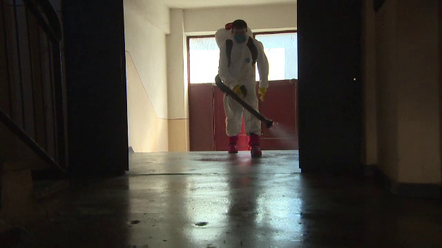 Probleme cu dezinfectarea scărilor de bloc. Primarii spun că prețurile s-au triplat