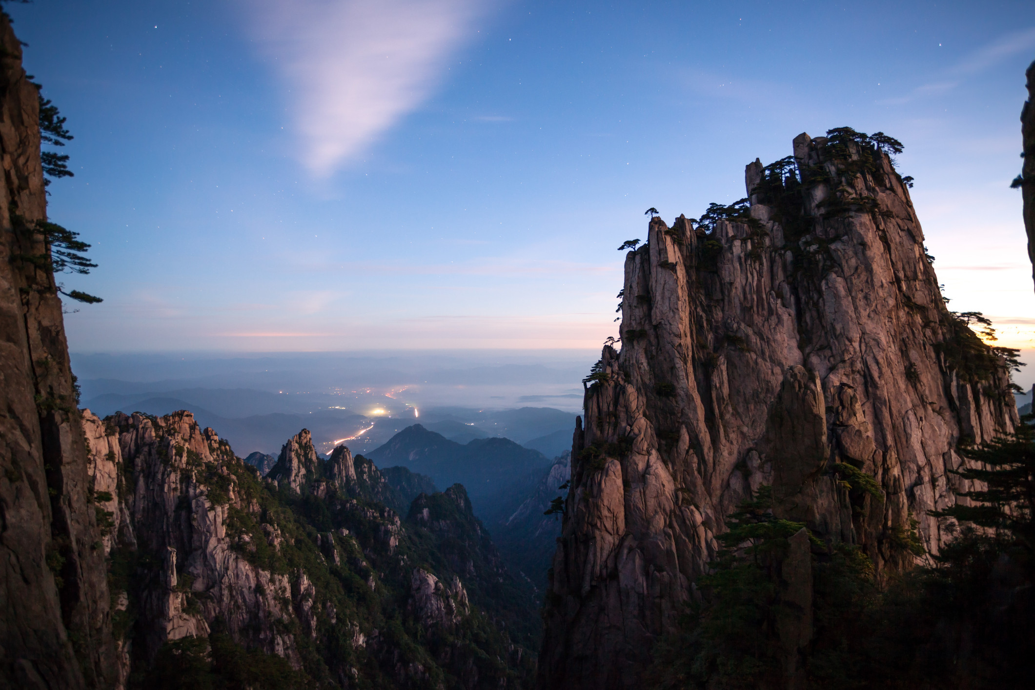 Zeci de mii de turiști s-au înghesuit pentru a vizita un parc din China. Avertismentul experților. VIDEO