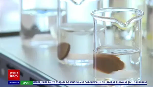 Cel mai ieftin și mai eficient dezinfectant poate fi făcut acasă. Care este „rețeta”