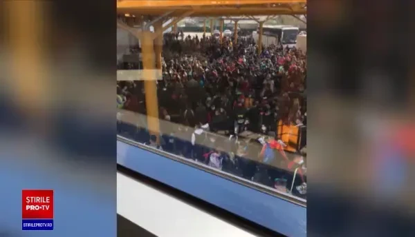 Explicațiile românilor care s-au îmbulzit la aeroportul din Cluj. Nu aveau nici măcar bilete de avion