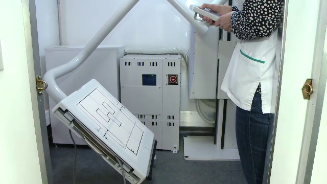 Cum sunt descoperite posibilele cazuri de coronavirus la Timișoara. Un laborator mobil îi ajută pe medici