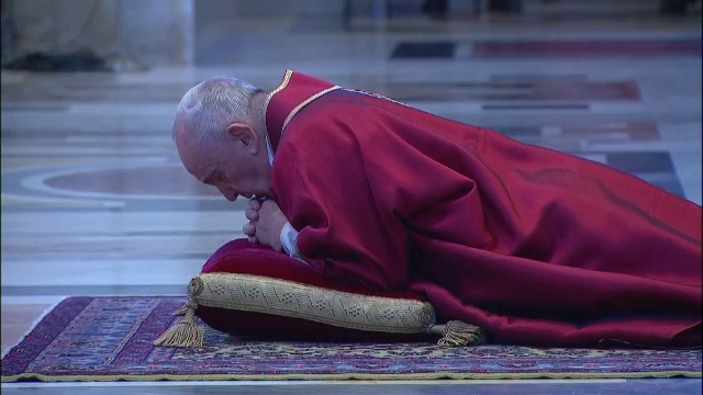 Catolicii sărbătoresc Învierea Domnului. Mesajul Papei Francisc pentru credincioși