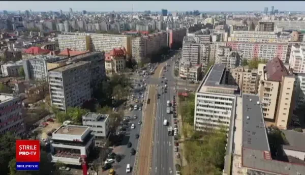 Românii continuă să iasă cu miile pe străzi în week-end. Ce explicaţii găsesc