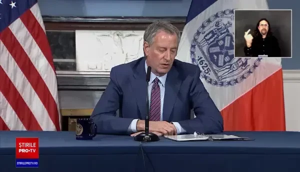 Şcolile publice din New York rămân închise până la sfârşitul anului şcolar