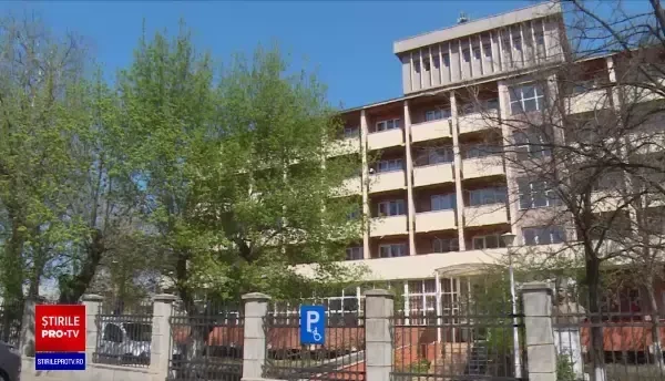 Focare de coronavirus în mai multe cămine de bătrâni din România. Cum s-ar fi conataminat