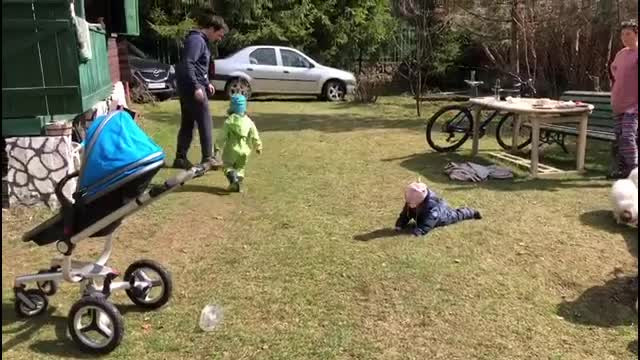 Tot mai mulți români caută să închirieze locuințe la țară, în perioada de stare de urgență