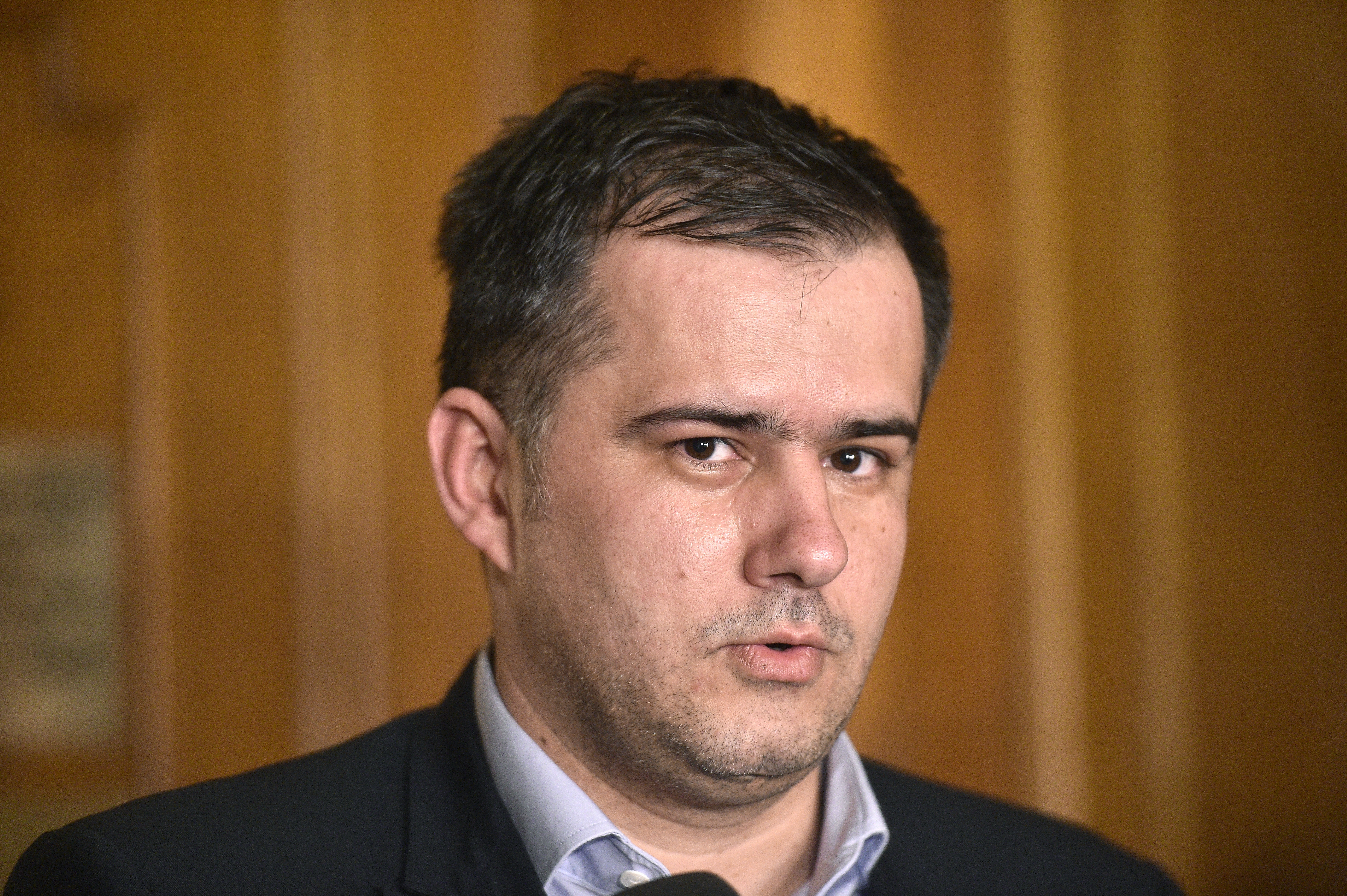 Teoria conspirației. Un deputat USR vrea să știe dacă România a fost ”șantajată” în criza Covid-19