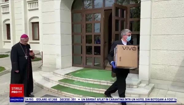 Cinci ventilatoare, donate Spitalului Județean Suceava. ”Sperăm ca și alții să îi ajute pe cei loviți de Covid-19”