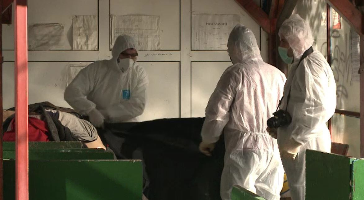 Bărbat de 45 de ani, găsit mort într-o piață din Ploiești. Ce ar fi pățit