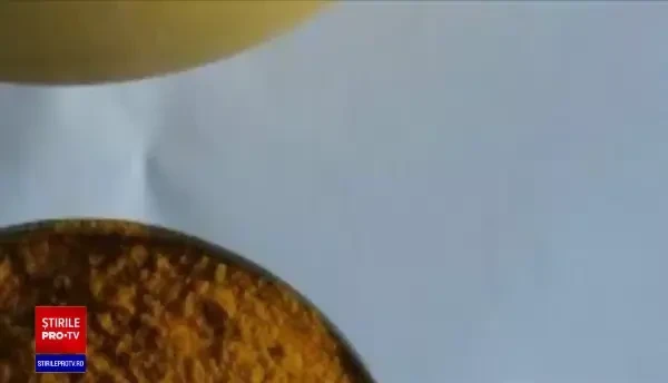 Rețetele de Paște, la mare căutare pe internet. Cum au ales mulți să vopsească ouăle