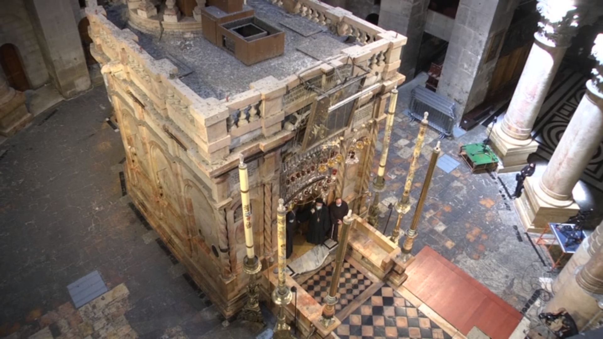 Lumina Sfântă de la Ierusalim ajunge în România. Delegații eparhiilor vor avea măști