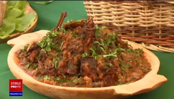 Cum putem reinventa mâncarea care ne-a rămas după Paște. Cele mai bune idei de la bucătari