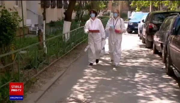 Măștile de protecție vor deveni un stil de viață. Cât ar putea costa de la 15 mai, când devin obligatorii