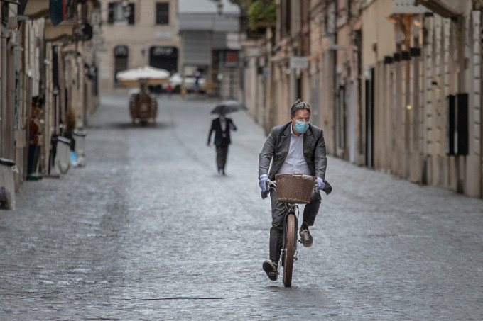Bloomberg: Bicicletele vor înlocui transportul public în Europa