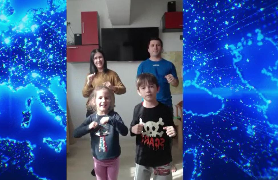 Viața de părinte în vreme de pademie. Sfaturile specialiștilor pentru această perioadă