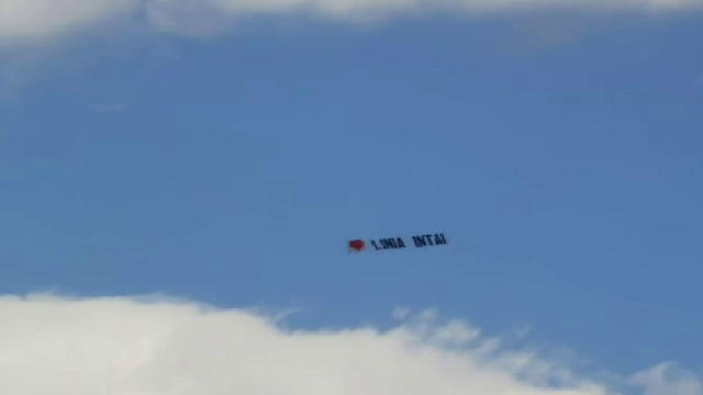 Mesaj pe cer pentru medicii din Timișoara: ”Iubim linia întâi”