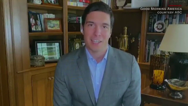 Un reporter din SUA a intrat în direct fără pantaloni. Imaginile au devenit virale