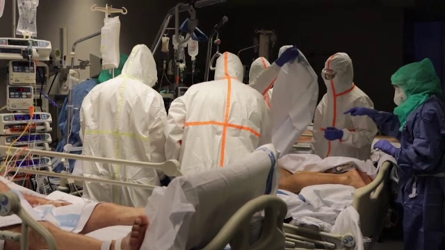 Cine numără pacienții decedați din cauza COVID-19 în România. Apelul făcut de ministrul Sănătății